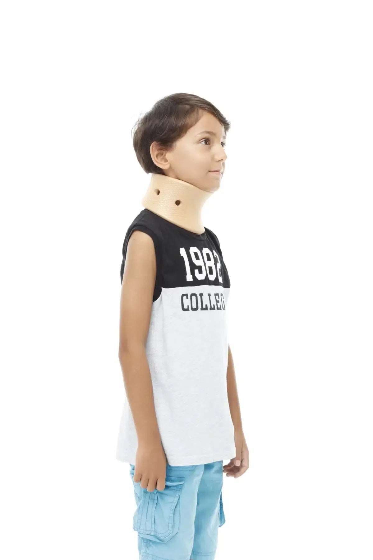 Dampigo ORX-CO812, çocuk Nelson boyunluk (bej/ten, XS). Çocuklarda boyun ağrılarında güçlü destek sağlar, boyun hareketlerini tamamen kısıtlar ve rahatlama sunar.